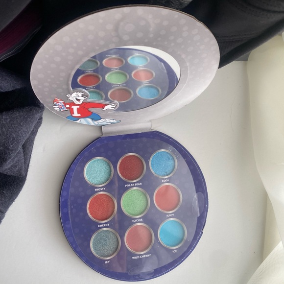 Bundle Eyeshadow Palettes - Picture 6 of 6